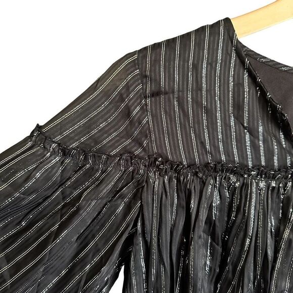 NSR Metallic Stripe Tassel Tie Front Ruffle Crop Top - Picture 3 of 10